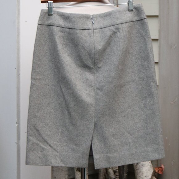 J Crew Grey Wool Blend Classic Short Pencil Skirt Sz 6 - Picture 2 of 3